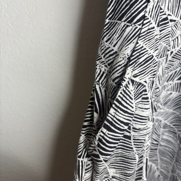 NWT Old Navy Black and White Palm Print Cami Jumpsuit Size XXL - Picture 5 of 12